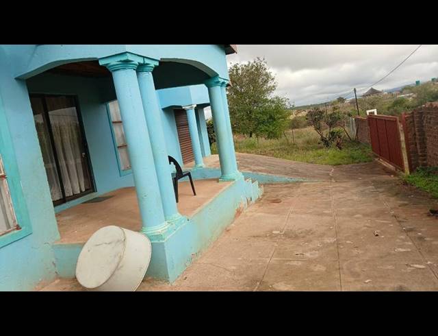 3 BEDROOM HOUSE FOR SALE IN MAKUMEKE